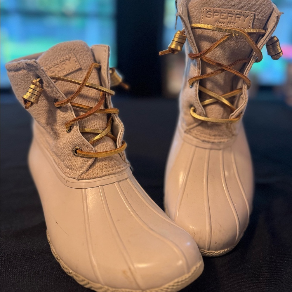 Sperry Cream Winter Rain Boots Waterproof Design